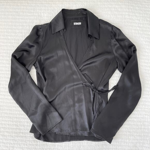Reformation Tops - Reformation Long Sleeve Silk Deep V Neck Wrap Blouse Shirt in Black Size S